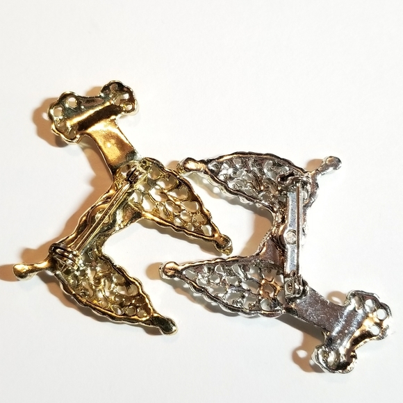 Two vintage poodle pins rhinestone dog brooch - Picture 4 of 7